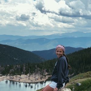 Meet your Posher, Molly